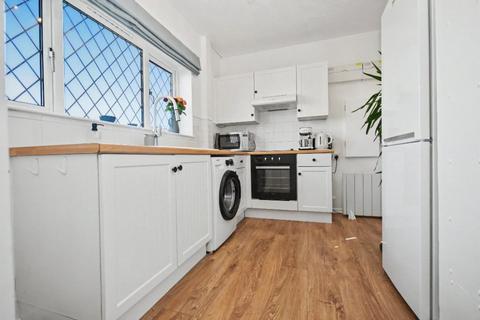 2 bedroom semi-detached house for sale, Hendal Lane, Wakefield, West Yorkshire