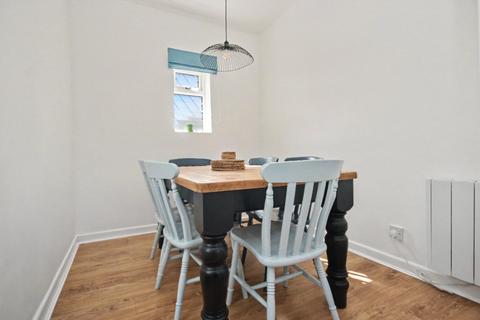 2 bedroom semi-detached house for sale, Hendal Lane, Wakefield, West Yorkshire