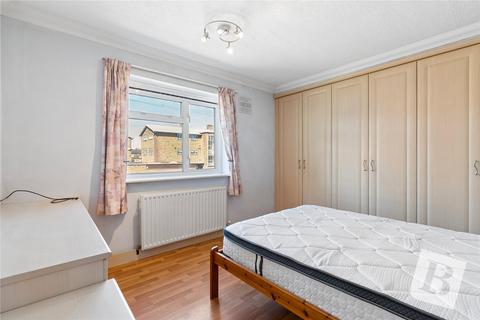 2 bedroom maisonette for sale, Waycross Road, Upminster, RM14
