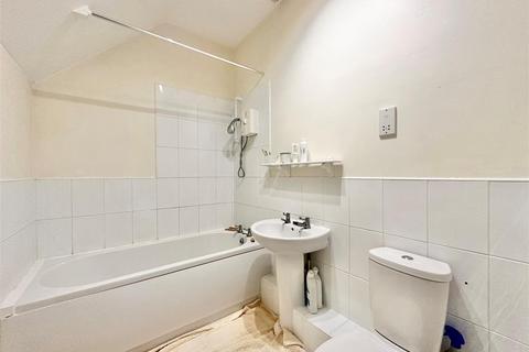 2 bedroom ground floor flat for sale, Ollersett Drive, High Peak SK22