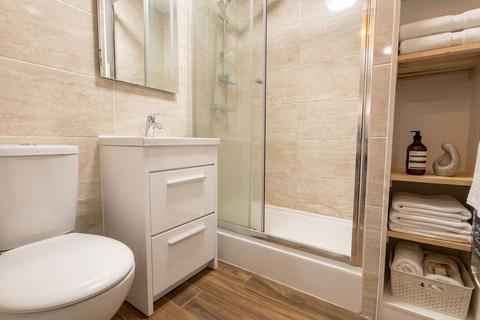1 bedroom flat for sale, Ambleside Walk, Uxbridge, UB8