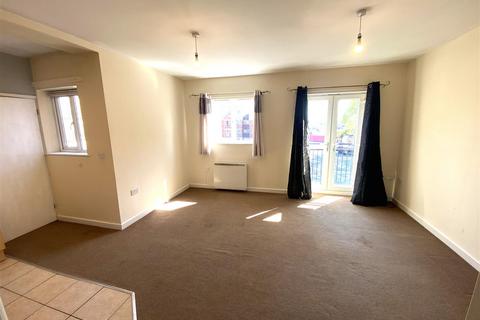 2 bedroom flat for sale, St Michaels Close
