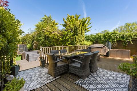 3 bedroom semi-detached bungalow for sale, Vicarage Lane, Epping CM16
