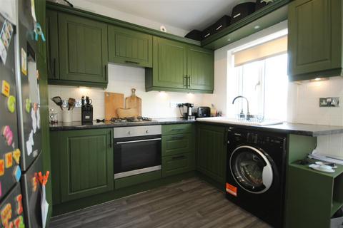 3 bedroom end of terrace house for sale, Field View Cottages, Featherstone, Pontefract