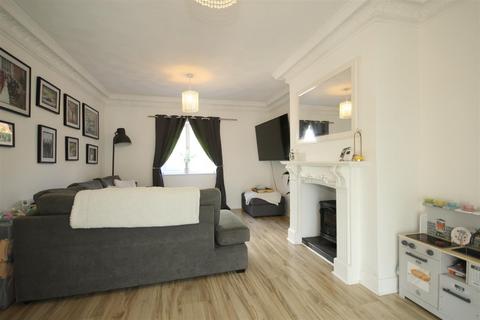 3 bedroom end of terrace house for sale, Field View Cottages, Featherstone, Pontefract