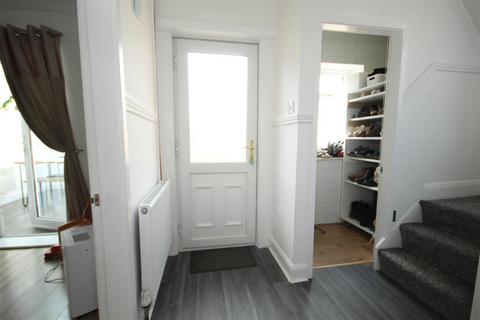 3 bedroom end of terrace house for sale, Field View Cottages, Featherstone, Pontefract