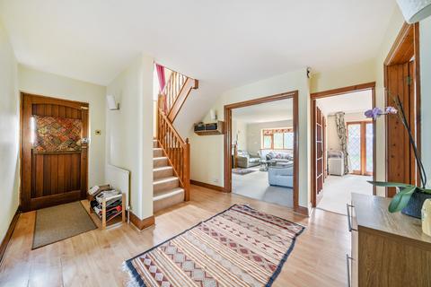 4 bedroom detached house for sale, Vinlake Avenue, Ickenham, Uxbridge