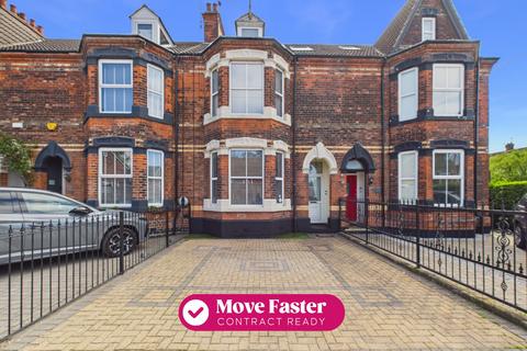 Terraced house - Lime Tree Villas, Sutton-On-Hull, Hull, HU7 4XD