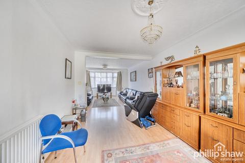 4 bedroom semi-detached house for sale, Kenton Road, Harrow, HA3