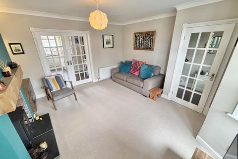 3 bedroom semi-detached house for sale, Oxford Road, Fleetwood FY7