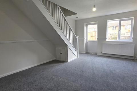 2 bedroom terraced house to rent, Gladstone Drive, Hereford