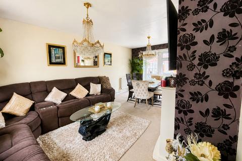 3 bedroom end of terrace house for sale, Southdrift Way, Luton, Bedfordshire, LU1 5PY