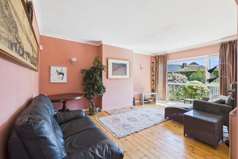4 bedroom semi-detached bungalow for sale, Hall Cliffe Crescent, Horbury, Wakefield, West Yorkshire, WF4