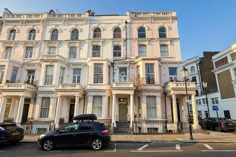 1 bedroom flat for sale, Flat F, 40 Powis Square, Kensington and Chelsea, London, W11 2AY
