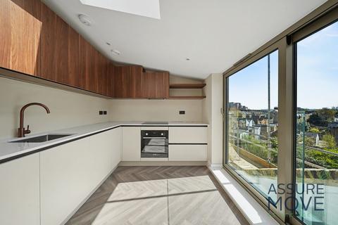 2 bedroom flat for sale, Old Kent Road London, London, SE1