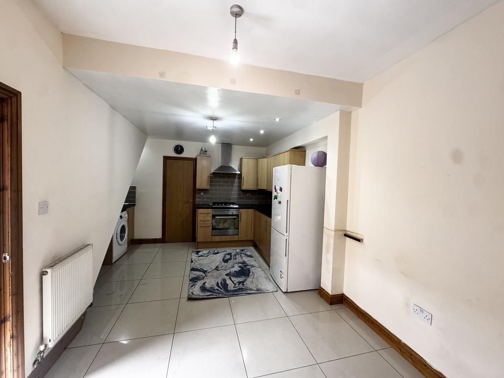 Richmond Road, CARDIFF – pohled 2