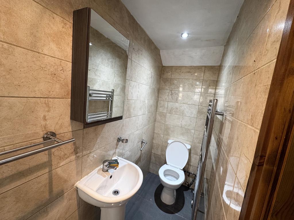 Richmond Road, CARDIFF – pohled 6