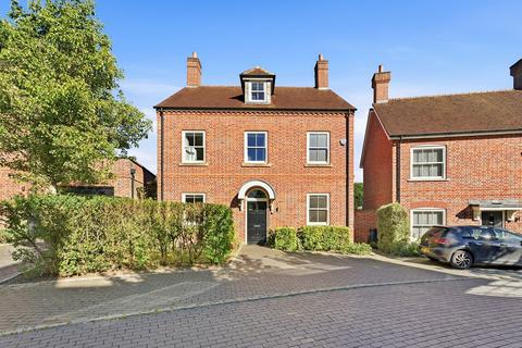 5 bedroom detached house for sale, Orchard Green, Beaconsfield, Buckinghamshire, HP9