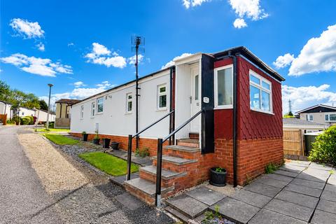 2 bedroom mobile home for sale, Mill Farm Park, Bulkington