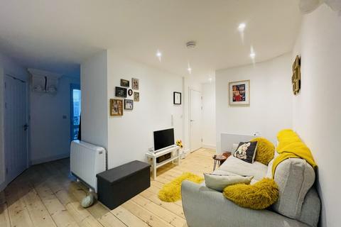 1 bedroom apartment to rent, New Connexion Street, Camborne
