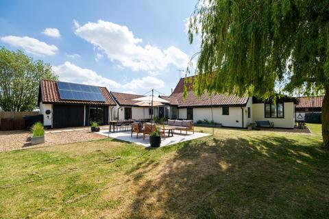 5 bedroom barn conversion for sale, Mile Road, Winfarthing, IP22 2