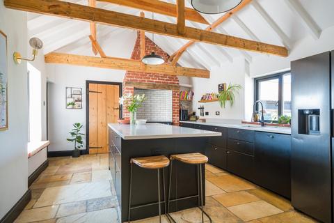 5 bedroom barn conversion for sale, Mile Road, Winfarthing, IP22 2