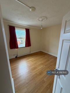 3 bedroom terraced house to rent, St Hugh St, Lincoln, LN2