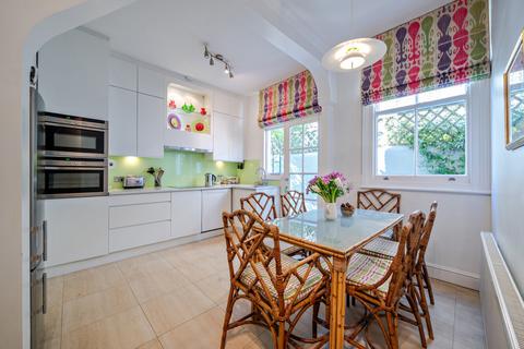 2 bedroom flat for sale, Hannington Road, Clapham, London, SW4