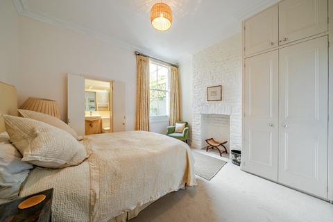 2 bedroom flat for sale, Hannington Road, Clapham, London, SW4