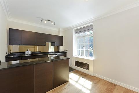 3 bedroom flat to rent, Cheyne Walk, Chelsea, London, SW3