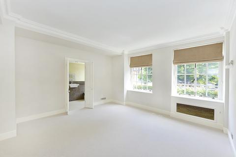 3 bedroom flat to rent, Cheyne Walk, Chelsea, London, SW3