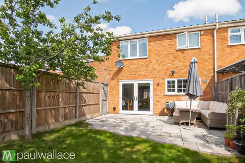 3 bedroom end of terrace house for sale, Winford Drive, Broxbourne|Fully Refurbished Three Bedroom End Terrace|South Facing Garden & Driveway