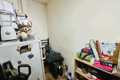 2 bedroom terraced house for sale, New Cateaton Street, Bury