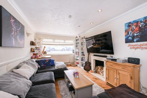 2 bedroom semi-detached bungalow for sale, Hillcroft Road, Chesham, HP5