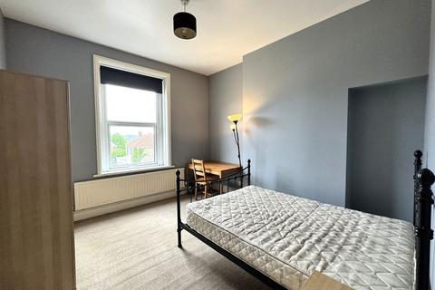 1 bedroom in a house share to rent, Stow Hill, Newport