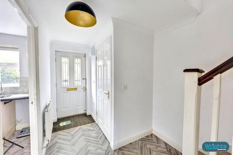 3 bedroom terraced house to rent, County Way, Trowbridge