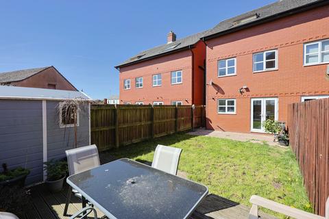 3 bedroom semi-detached house for sale, Preston Road, Wigan WN6
