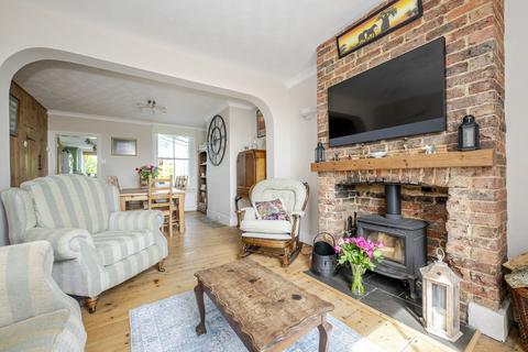 3 bedroom cottage for sale, Mayfield TN20
