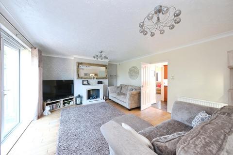 3 bedroom semi-detached house for sale, Rockcliffe Road, Rotherham, S62