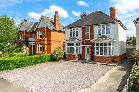 4 bedroom detached house for sale, North Road, Bourne, PE10