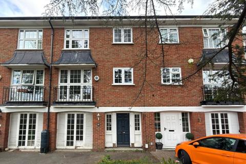 25 Stanley Avenue, Beckenham, Kent, BR3 6PU