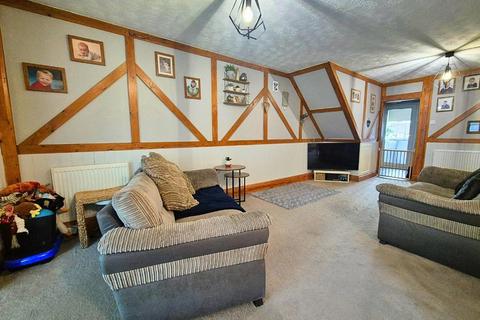3 bedroom semi-detached house for sale, Westgate, Leominster, Herefordshire, HR6 8SA