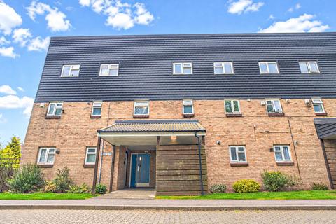Apartment - Stratford Close, Toothill, Swindon, Wiltshire, SN5