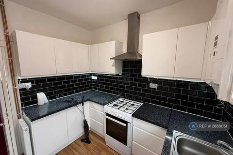 3 bedroom terraced house to rent, Broughton Terrace, Leeds, LS9