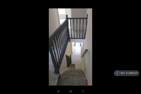 4 bedroom terraced house to rent, Hampton St, Northampton, NN1