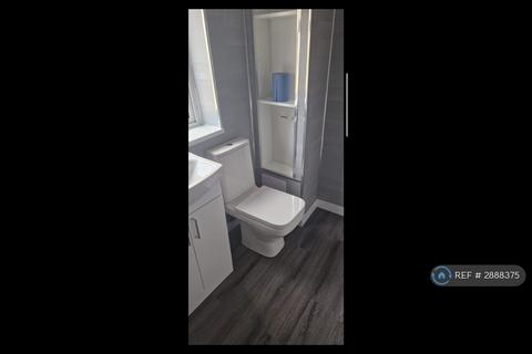 4 bedroom terraced house to rent, Hampton St, Northampton, NN1