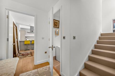 2 bedroom link detached house for sale, Napoleon Lane, London, SE18