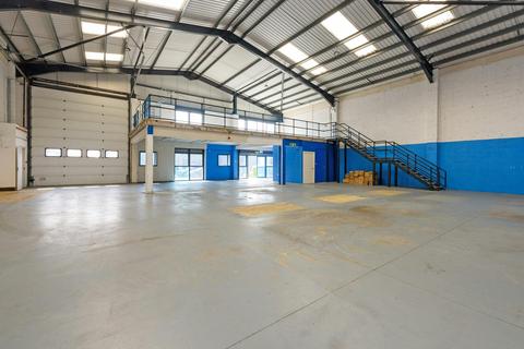 Warehouse to rent, Pedmore Rd Brierley Hill DY5 1TB
