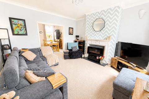 3 bedroom semi-detached house for sale, Hollings Street, Bingley BD16
