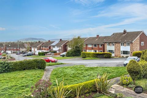 3 bedroom semi-detached house for sale, Hewitt Avenue, Hereford, HR4